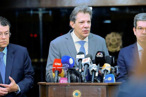 Governo prepara bloqueio de emendas após derrota no Congresso