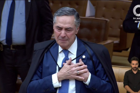 Ministro Luís Roberto Barroso anuncia aposentadoria antecipada do STF