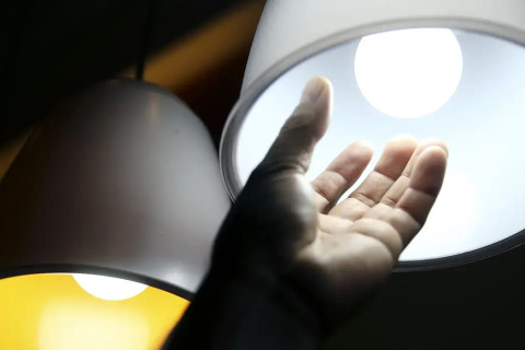 A nova tarifa social de energia elétrica passou a valer neste sábado (5) em todo o país.