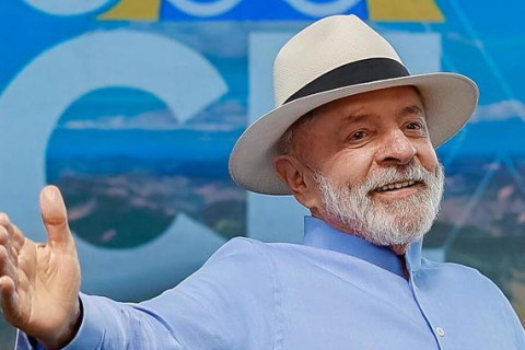 Pesquisa Datafolha: Lula lidera no 1º turno, mas empata com Tarcísio em cenário de 2º turno