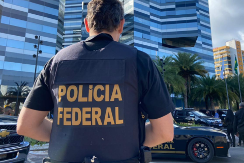 Operação da PF revela que internet rende 40% da arrecadação do tráfico no Complexo da Penha