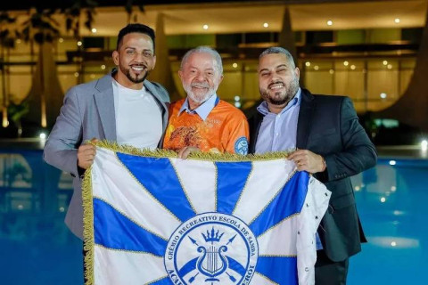 Acadêmicos de Niterói apresenta samba-enredo sobre Lula para o carnaval 2026