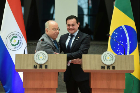 Brasil e Paraguai negociam sobre Itaipu após suposta espionagem