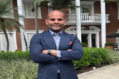 Médico influencer é alvo da PF por suspeita de fabricar Mounjaro ilegal em mansão