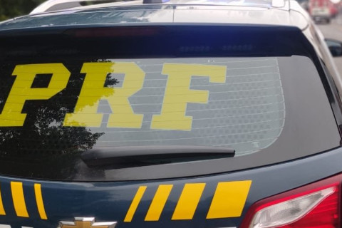 Crianças são o foco da Operação Natal 2025 nas rodovias federais PRF vai alertar para uso correto do bebê conforto e da cadeirinha