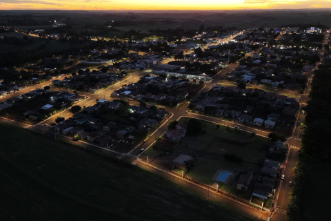 Com investimentos do Estado, iluminação de LED chega a 75% nas cidades do Paraná
