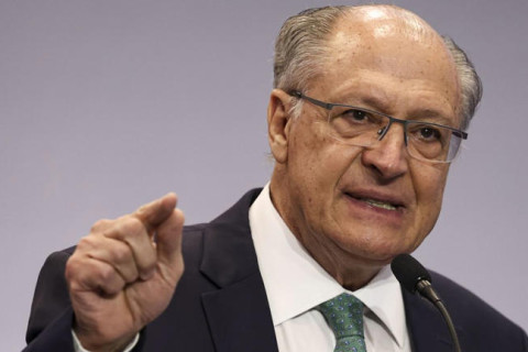Picos de importação vão ser monitorados com rigor, diz Alckmin