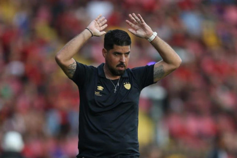 António Oliveira é demitido do Sport depois de apenas quatro jogos no comando do clube no Brasileirão
