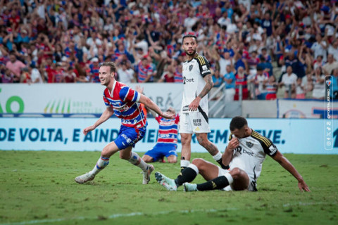 Fortaleza bate o Atlético em casa e põe fogo na briga contra o rebaixamento