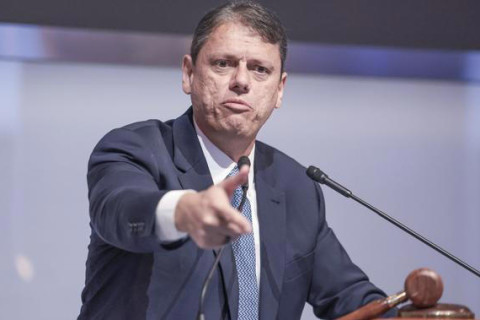 Governo Tarcísio vai se enrolando no escândalo do Banco Master