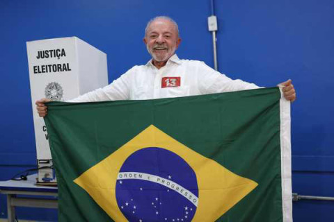 Perto de completar 81 anos, Lula é eleito presidente pela quarta vez Político tomará posse no dia 5 de janeiro