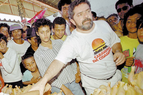 Lula: o operário vindo de Garanhuns para ser eleito 4 vezes presidente Lula faz 81 anos e acrescenta a sua biografia nova vitória histórica