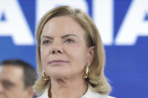 Gleisi rejeita aporte da União para cobrir rombo do BRB