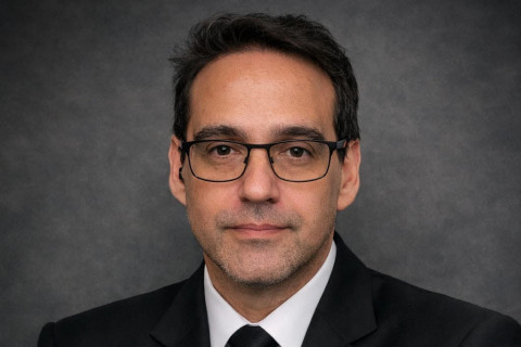 Relendo “Murar o Medo” — Mia Couto