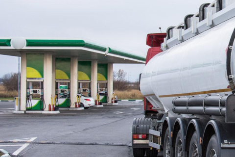 Apenas cinco empresas se habilitam para programa de subvenção Objetivo da iniciativa é reduzir preço do litro do diesel em R$ 0,32