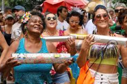 Foliões entram em contagem regressiva para Carnaval 2025 A um mês da festa, capitais do país já se preparam para dias de folia