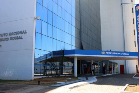 INSS: "Faxineira" investigada trabalhava em prefeitura e recebeu R$ 353 mil