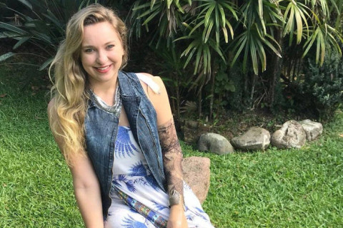 Turista brasileira será indenizada em R$ 435 milhões após perder um braço e uma perna no metrô de NY