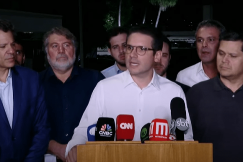 Diálogo está vencendo, diz Hugo Motta em meio à crise por derrubada do IOF