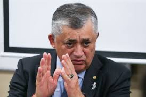 Governo não votará fim da escala 6x1 sem acordo, diz José Guimarães Ministro fala em diálogo e consenso com o Congresso