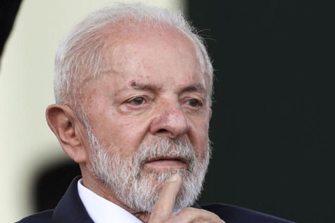 Lula retoma viagens pelo Brasil em meio à crise do INSS