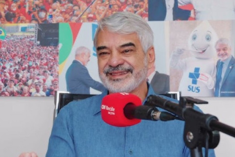 Apoios dos Grupo 01 e CNB, Humberto Costa vai substituir Gleisi com total na presidência do PT