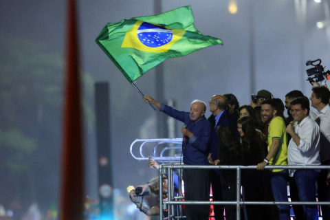 Líderes de outros países reconhecem e parabenizam vitória de Lula Donald Trump, dos EUA, e Javier Milei, da Argentina, não se manifestam