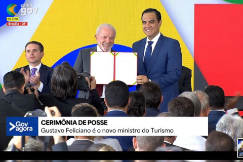 Presidente Lula participa da cerimônia de posse do novo ministro do Turismo