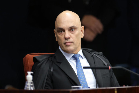 Moraes rebate ex-ministro e o ameaça de prisão por desacato