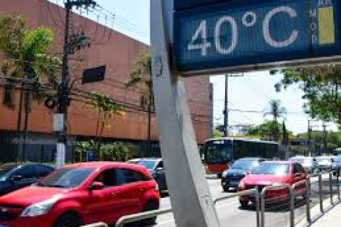 Onda de calor coloca cinco estados em estado de alerta Temperaturas permanecem com cinco graus acima da média por vários dias