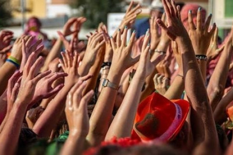 PM orienta foliões sobre segurança e prevenção de crimes