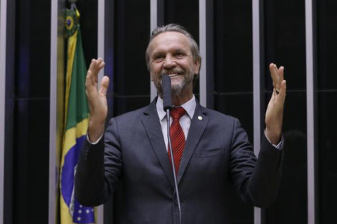 Pedro Uczai é eleito líder da bancada do PT em 2026