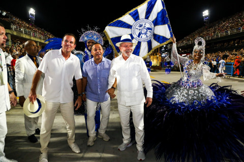 Desfile na Sapucaí foi a causa da oscilação negativa de Lula na pesquisa AtlasIntel