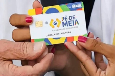 Calendário para pagar "bônus" do Pé-de-Meia é divulgado Repasses começam na terça, e se referem à parcela de término de ano