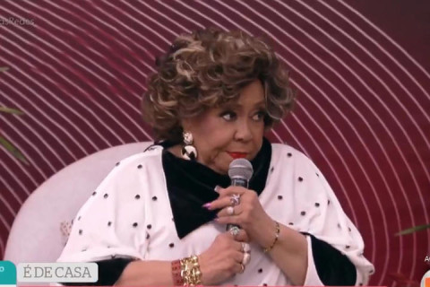 Deixa o Brasil em paz': Alcione manda recado para Donald Trump no É de Casa