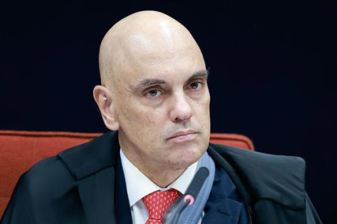 Moraes opta por cena final da prisão de Bolsonaro em grande estilo