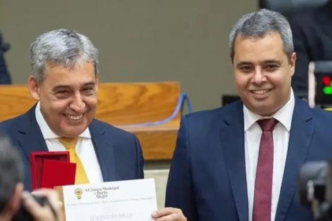 Polícia Civil indicia filho do prefeito e mais 23 por fraudes na Secretaria da Educação de Porto Alegre